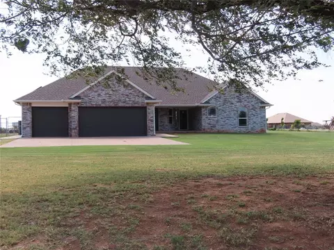 1178 S Czech Hall Rd, Tuttle, OK 73089 photo 2