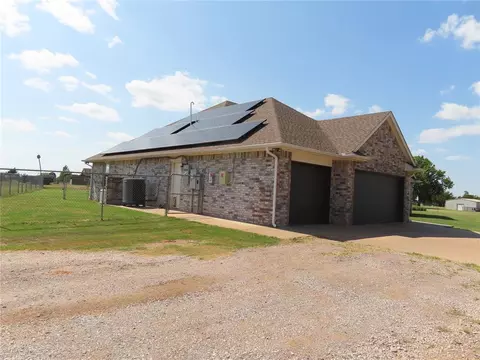 1178 S Czech Hall Rd, Tuttle, OK 73089 photo 30