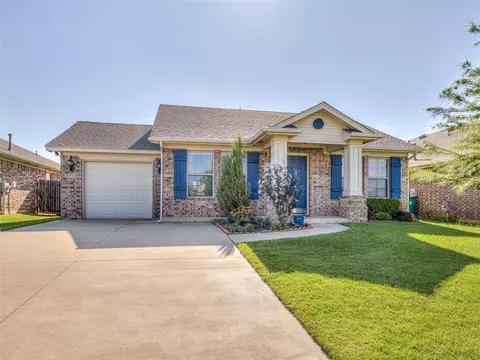 18904 Bajo Dr, Edmond, OK 73012