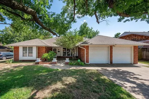5008 NW 61st Pl, Oklahoma City, OK 73122