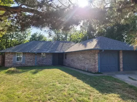 7824 NW 20th St, Bethany, OK 73008