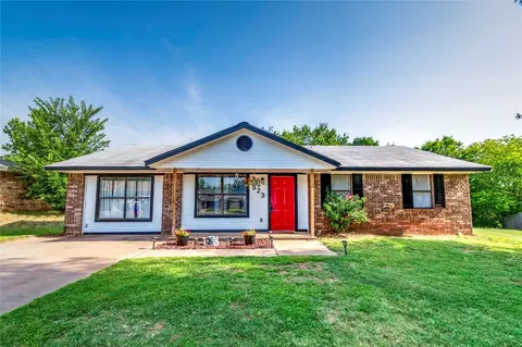 923 E 17th, Chandler, OK 74834 photo 1