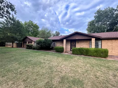 1316 S East Ave, Pauls Valley, OK 73075