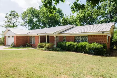 1102 N Taylor Ave, Wynnewood, OK 73098