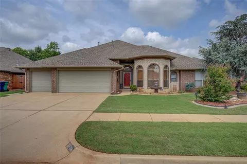 2709 Renwick Ave, Oklahoma City, OK 73128