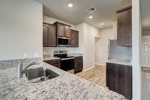 1700 Ruby Dr, El Reno, OK 73036 photo 2