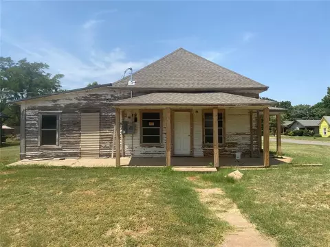 502 W 5 St, Elk City, OK 73644
