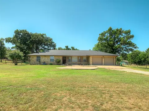 3808 Southwestern Dr, Edmond, OK 73034