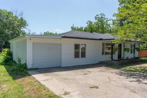 814 Ayars Ave, Prague, OK 74864 photo 2