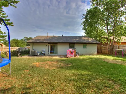 1608 Chamblee Dr, Norman, OK 73071 photo 8