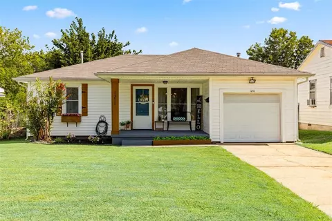 1211 E Carol Dr, Shawnee, OK 74804