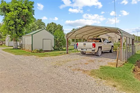 220 E Oak, Dover, OK 73734 photo 5