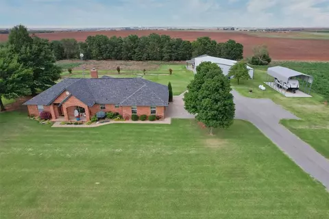 22479 E 1150 Rd, Cordell, OK 73632