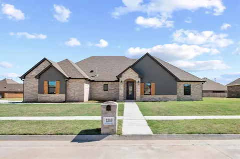 1210 Jozie Way, Tuttle, OK 73089