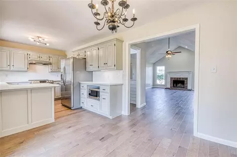 2420 Cimarron Dr, Norman, OK 73071 photo 8