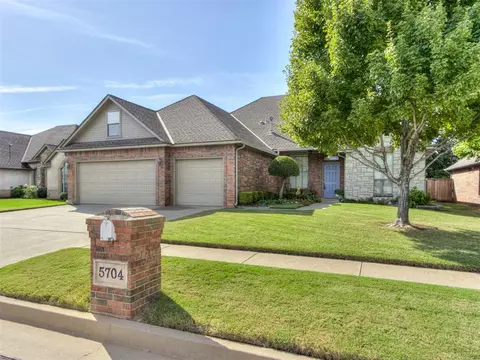 5704 NW 117th St, Oklahoma City, OK 73162