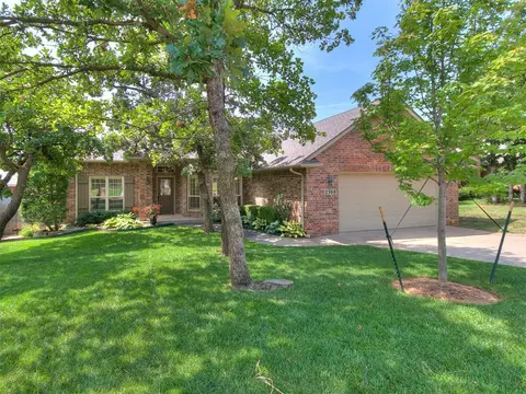 2308 San Marco Ln, Edmond, OK 73034