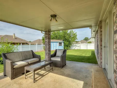 604 Dickens Ave, Yukon, OK 73099 photo 40