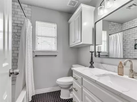 604 Dickens Ave, Yukon, OK 73099 photo 32