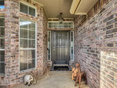 604 Dickens Ave, Yukon, OK 73099 photo 6