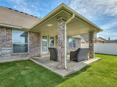 604 Dickens Ave, Yukon, OK 73099 photo 41