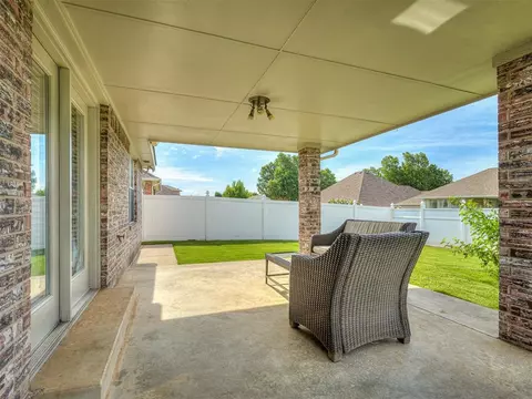 604 Dickens Ave, Yukon, OK 73099 photo 39