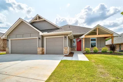 1812 Hollow Crest Ct, Norman, OK 73071