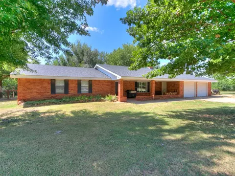 1004 County Street 2927 St, Tuttle, OK 73089 photo 1