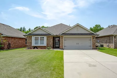 2211 Bradford Cir, Newcastle, OK 73065