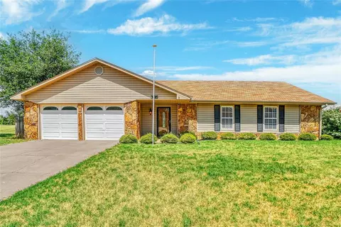 3616 E Ranch Rd, Altus, OK 73521