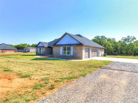 104864 S Pimlico Pass, Mcloud, OK 74851