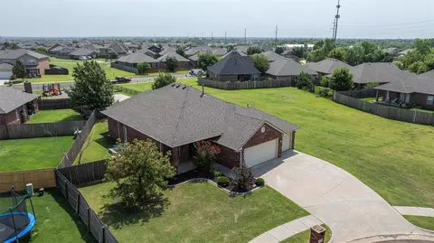19416 Sky Blue Ct, Edmond, OK 73012
