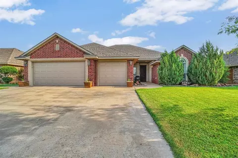 817 Candace Ln, Altus, OK 73521