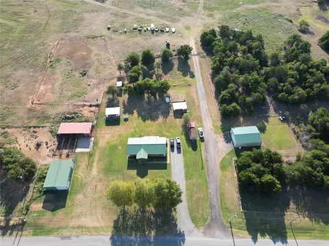 25067 County 2660 St, Gracemont, OK 73042