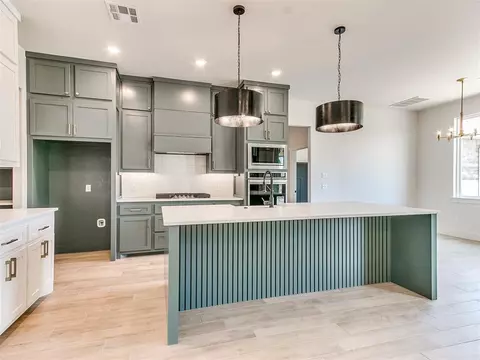 1202 Jozie Way, Tuttle, OK 73089 photo 2