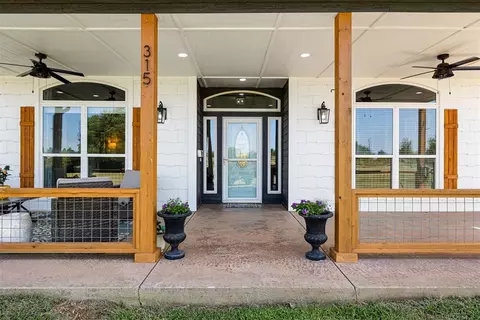 315 N Mustang Rd, Tuttle, OK 73089 photo 4