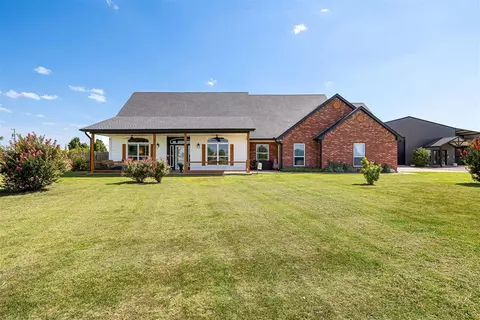315 N Mustang Rd, Tuttle, OK 73089 photo 3