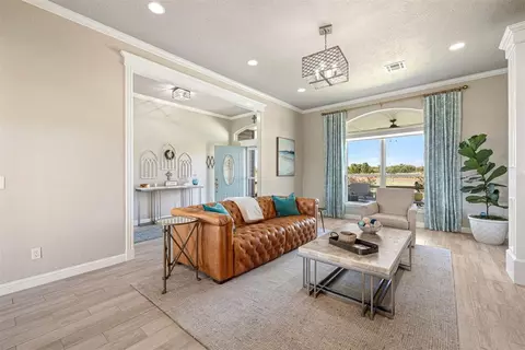 315 N Mustang Rd, Tuttle, OK 73089 photo 7