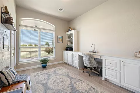315 N Mustang Rd, Tuttle, OK 73089 photo 17