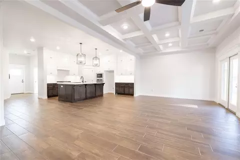11616 Grace Blvd, Yukon, OK 73099