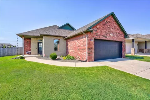 8000 NW 160th Ter, Edmond, OK 73013