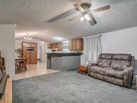 204 E Sanderson St, Crescent, OK 73028 photo 7