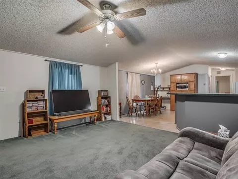 204 E Sanderson St, Crescent, OK 73028 photo 6