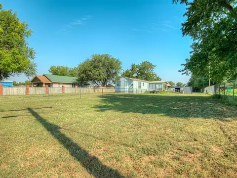 204 E Sanderson St, Crescent, OK 73028 photo 36