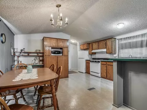 204 E Sanderson St, Crescent, OK 73028 photo 15