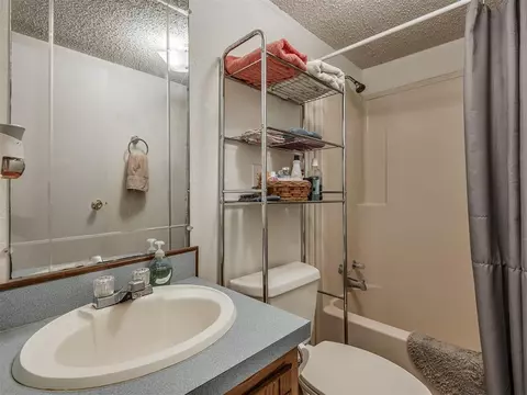 204 E Sanderson St, Crescent, OK 73028 photo 25