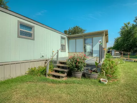 204 E Sanderson St, Crescent, OK 73028 photo 31
