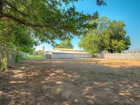 204 E Sanderson St, Crescent, OK 73028 photo 32