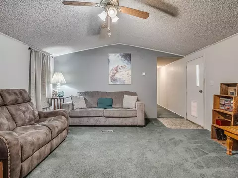 204 E Sanderson St, Crescent, OK 73028 photo 5