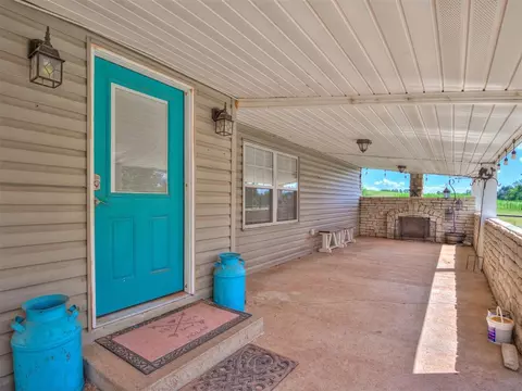 4501 S Methodist Rd, Hinton, OK 73047 photo 5